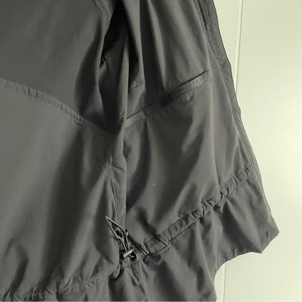 Lululemon Pack it Up Jacket - Picture 6 of 13